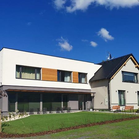 Hotel Maralak Kunčice pod Ondřejníkem المظهر الخارجي الصورة