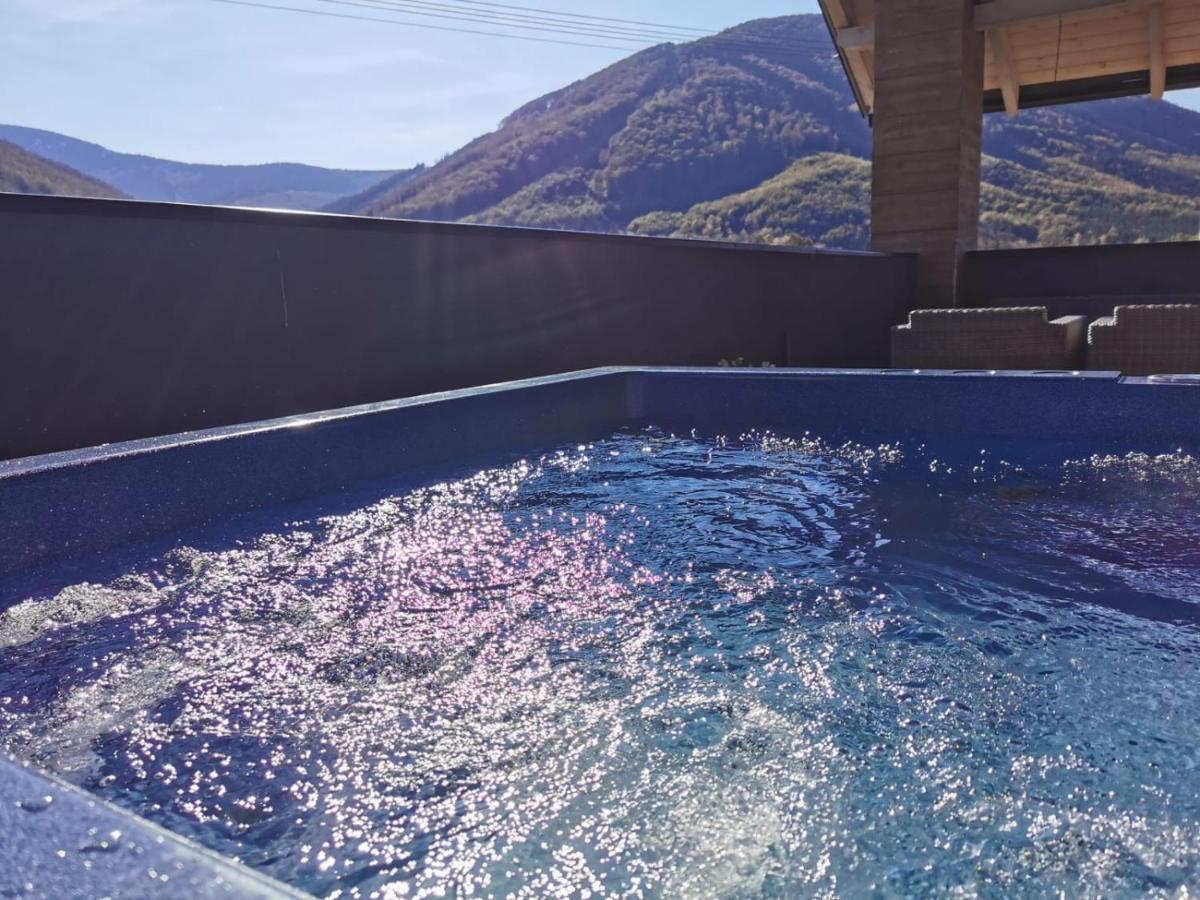 Hotel Maralak Kunčice pod Ondřejníkem المظهر الخارجي الصورة