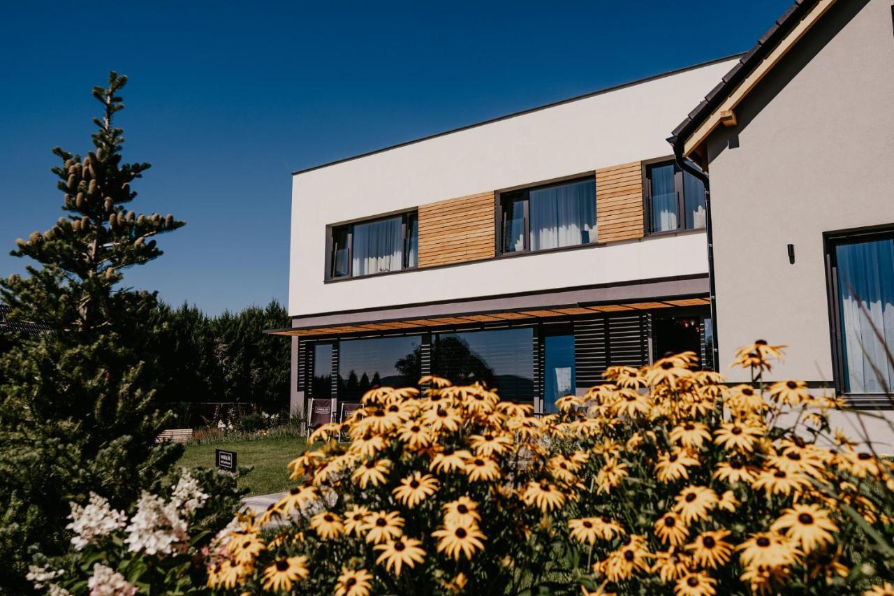 Hotel Maralak Kunčice pod Ondřejníkem المظهر الخارجي الصورة